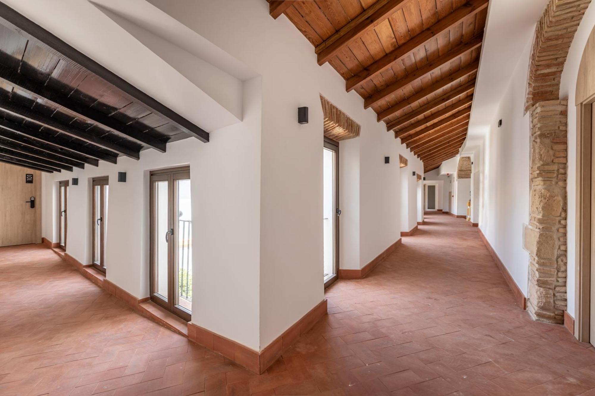 Libere Cordoba Patio Santa Marta Hostel Exterior photo Interior of the hotel